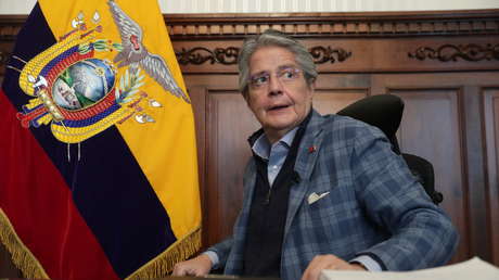 Lasso anuncia la reducción del precio de los combustibles en Ecuador