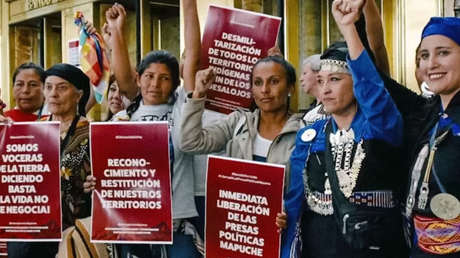 “La vida no se negocia”: mujeres indígenas toman el Banco Central de Argentina en inédita protesta