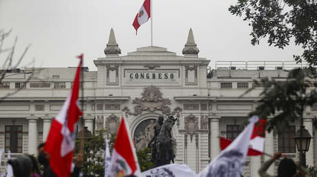 Congreso de Perú vuelve a debatir el adelanto de comicios y Boluarte da un ‘ultimátum’: ¿ahora qué?