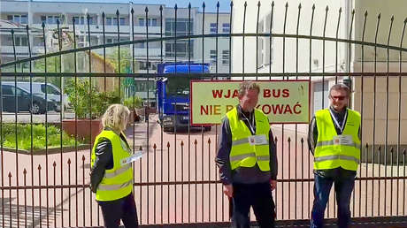 La escuela de la Embajada rusa en Polonia abrirá sus puertas el 10 de mayo en un edificio diferente