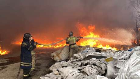 Situación “crítica” por incendios forestales en una provincia rusa de los Urales