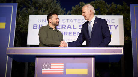 Biden y Zelenski firman un acuerdo de seguridad por 10 años que podrá ser anulado por cualquier futuro presidente de EE.UU.