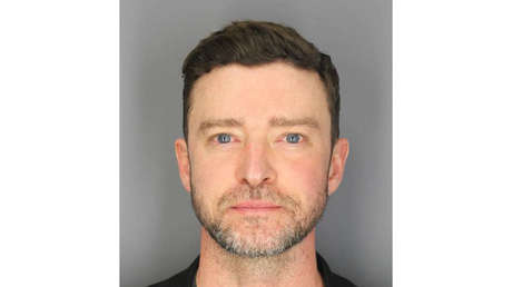 Ojos rojos y vidriosos: difunden la foto policial de Justin Timberlake