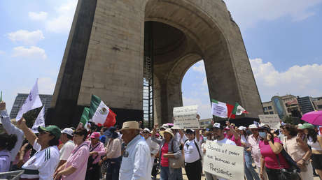 Jueces ordenan a la Cámara de Diputados de México no debatir la polémica reforma judicial