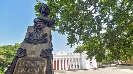 Ucrania desmantelará un monumento a un poeta ruso protegido por la Unesco