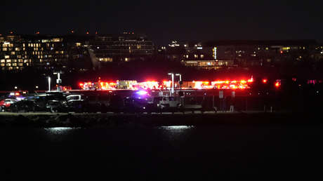 Choque de avión de pasajeros y helicóptero: tragedia aérea en Washington D.C., minuto a minuto