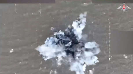 VIDEO: Un dron ruso hace pedazos una lancha ucraniana en ataque explosivo